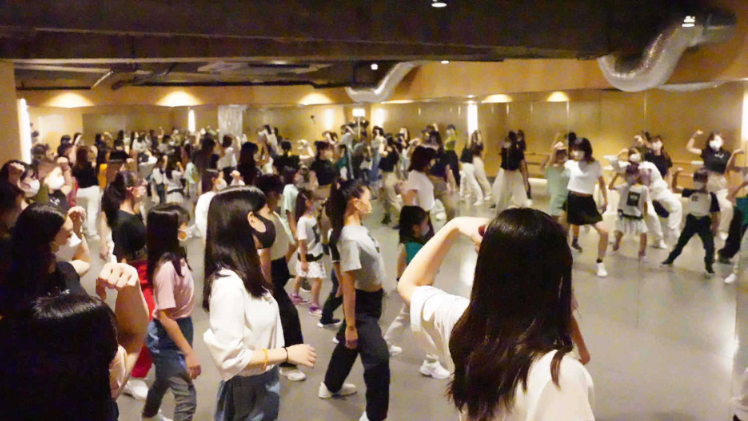  | 初めての方へ | SLASH DANCE STUDIO | K-POP専門のダンススタジオスラッシュ(京都/奈良/木津川/出町柳) | 県内最安値 | 新規生徒募集中